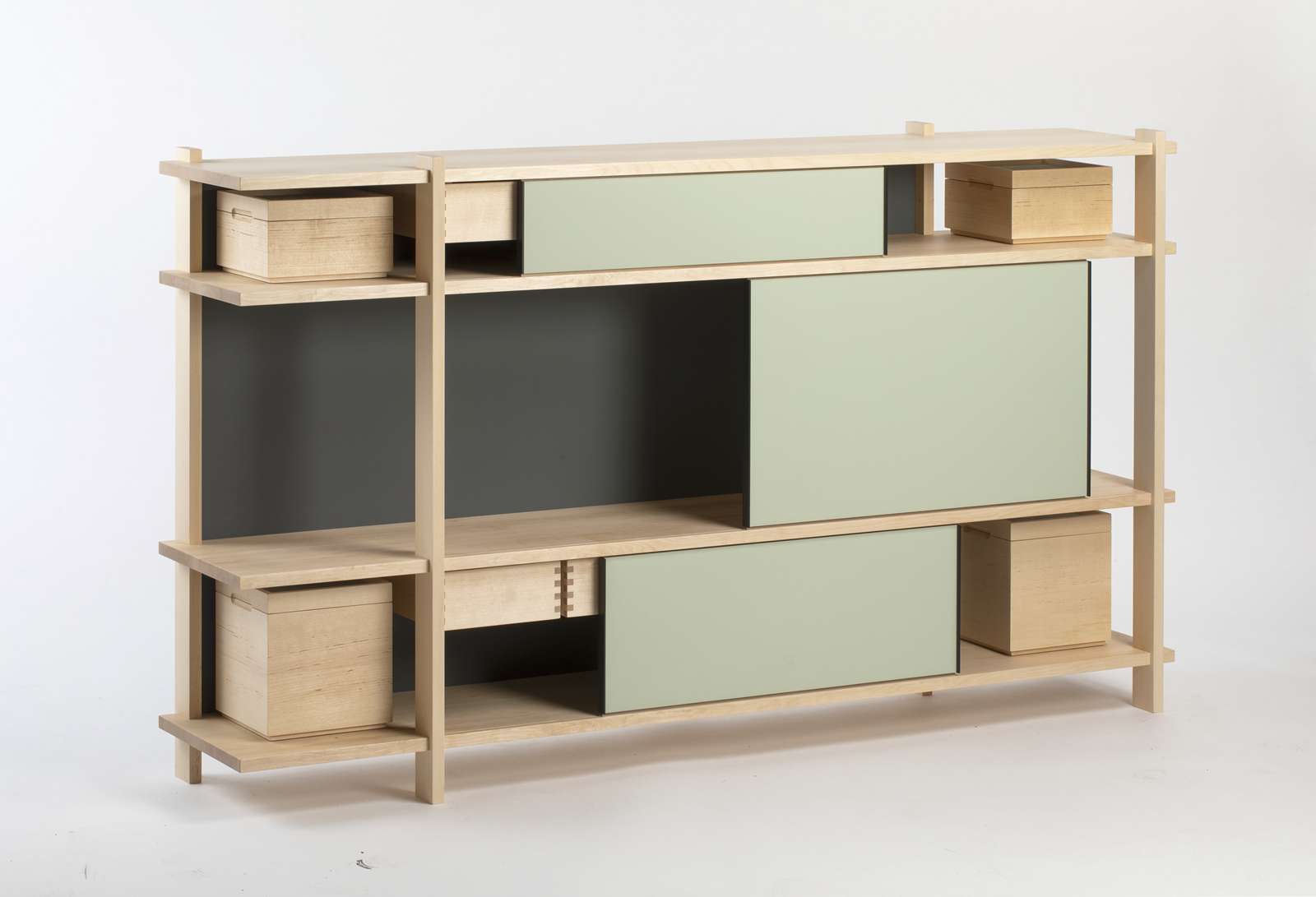 This is Wood Garderobe