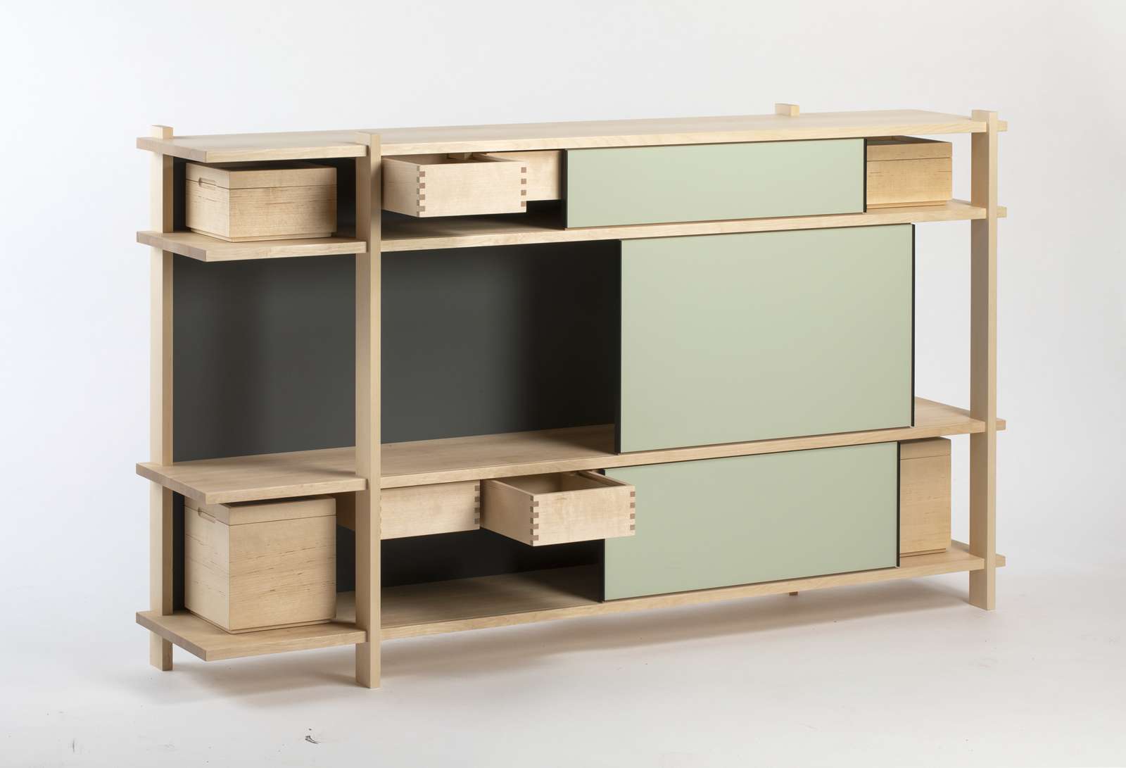This is Wood Garderobe