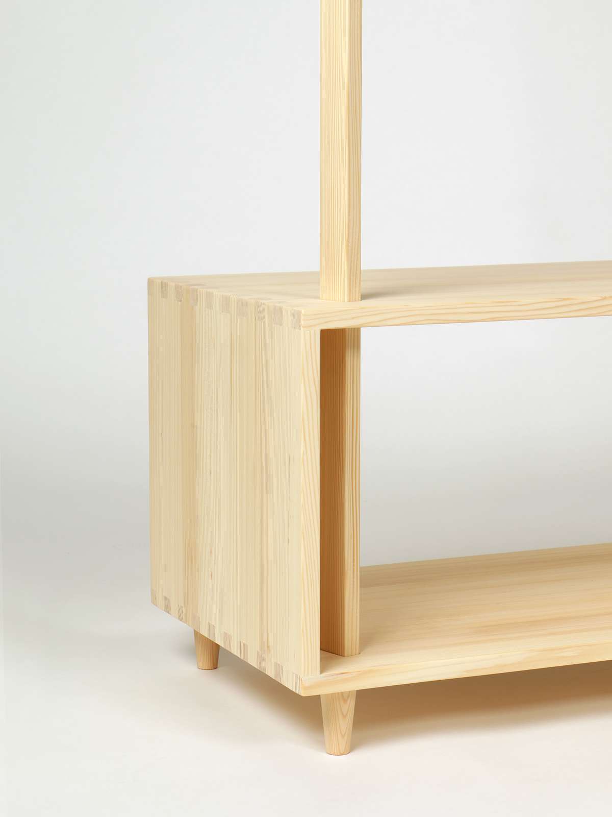 This is Wood Massivholz Badmöbel